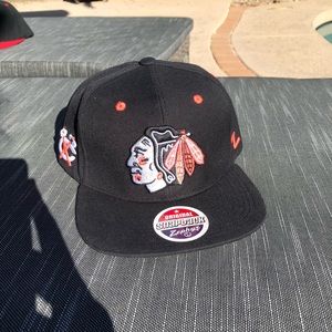 Like new Chicago Blackhawks snapback